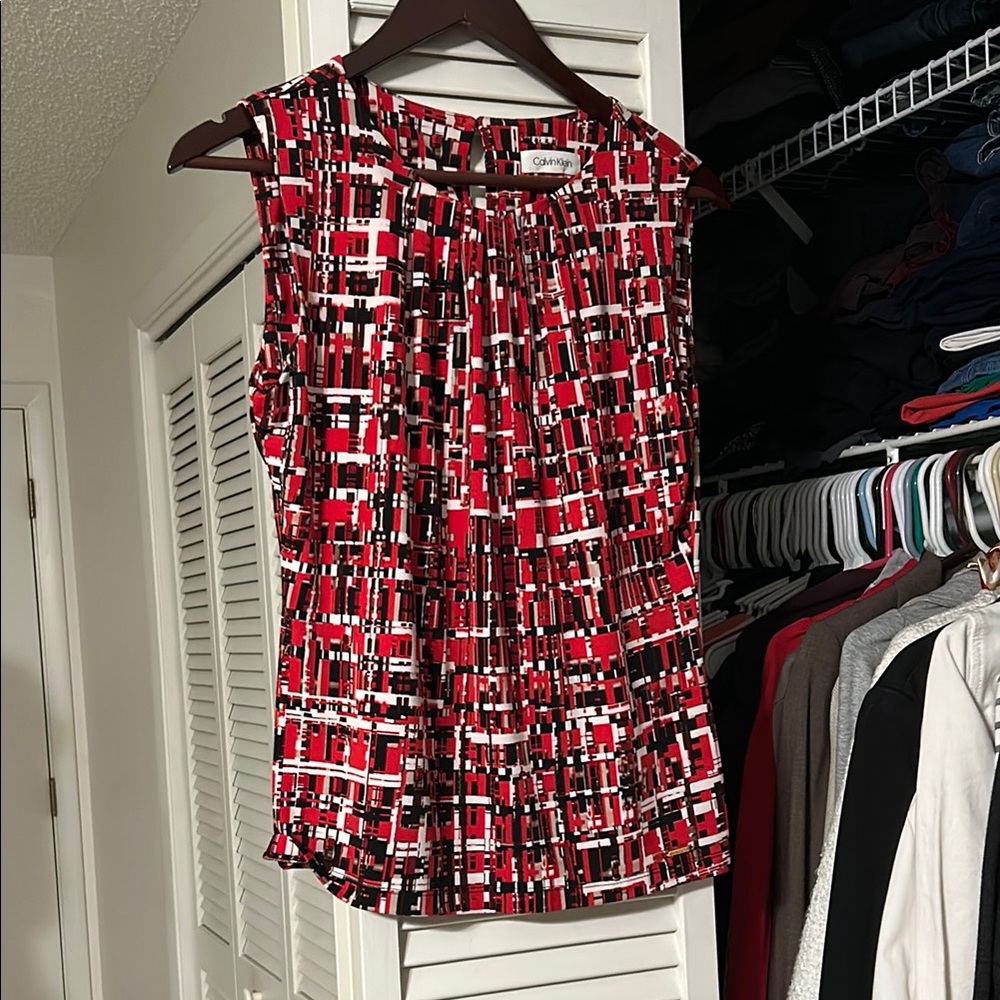Calvin Klein Collection Red and Black Sleeveless Pleated Blouse
